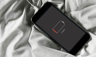 شارژ تلفن همراه بدون نیاز به برق | بررسی روش های خلاقانه